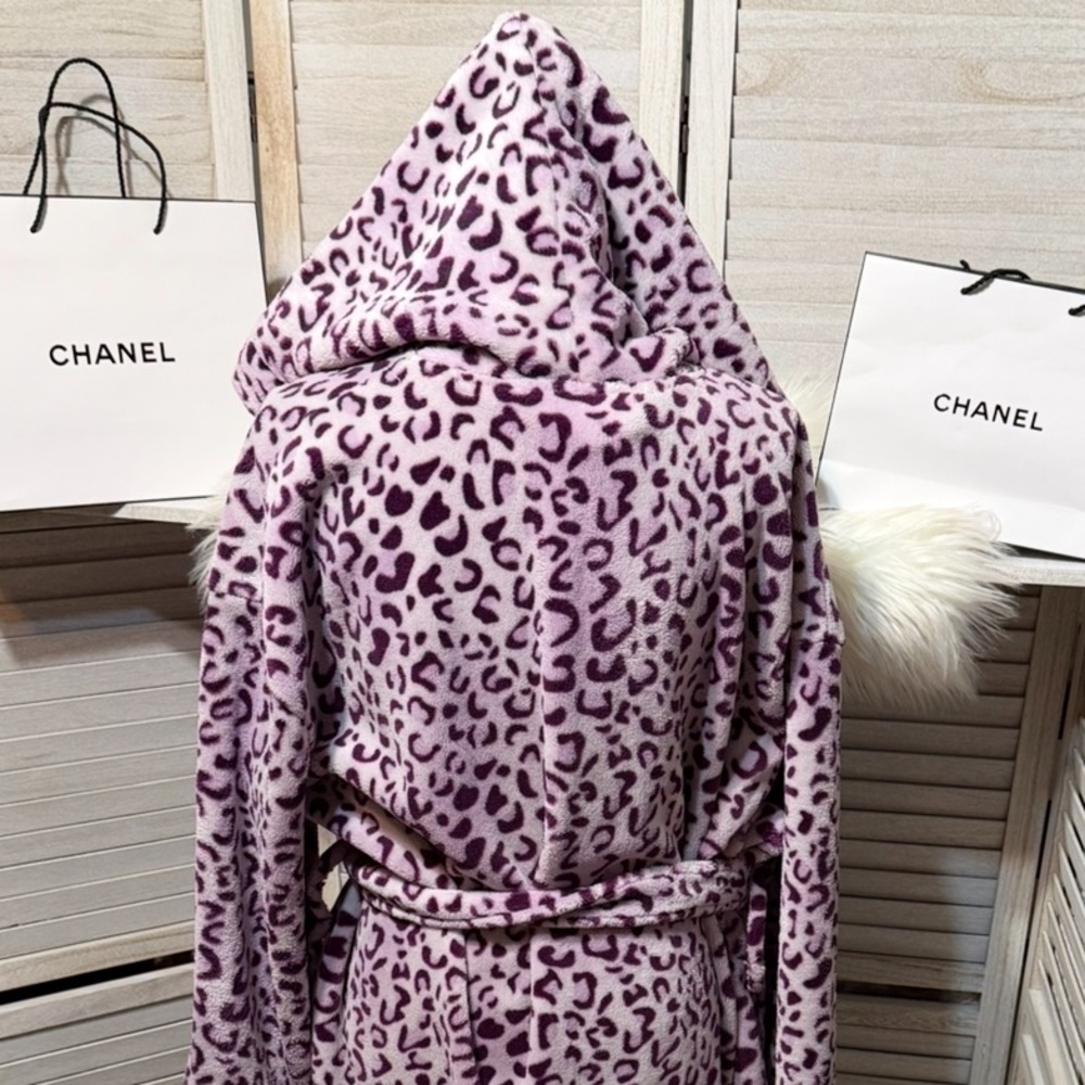 Alexander Del Rossa•1X/2X•Leopard Print Plush Hooded Robe - Picture 10 of 12
